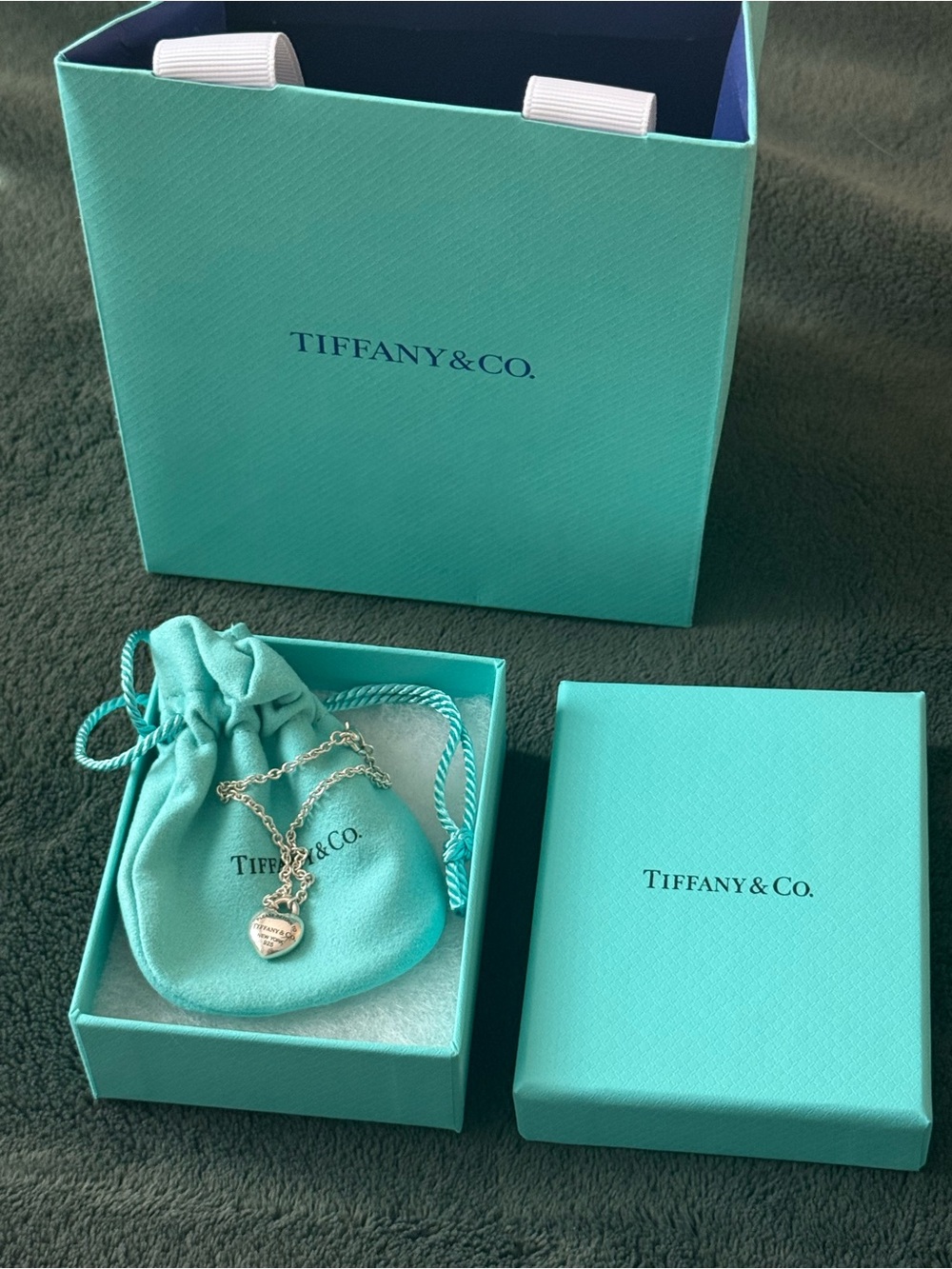 Tiffany & Co. Sterling Silver full Heart bracelet small - Picture 2 of 3